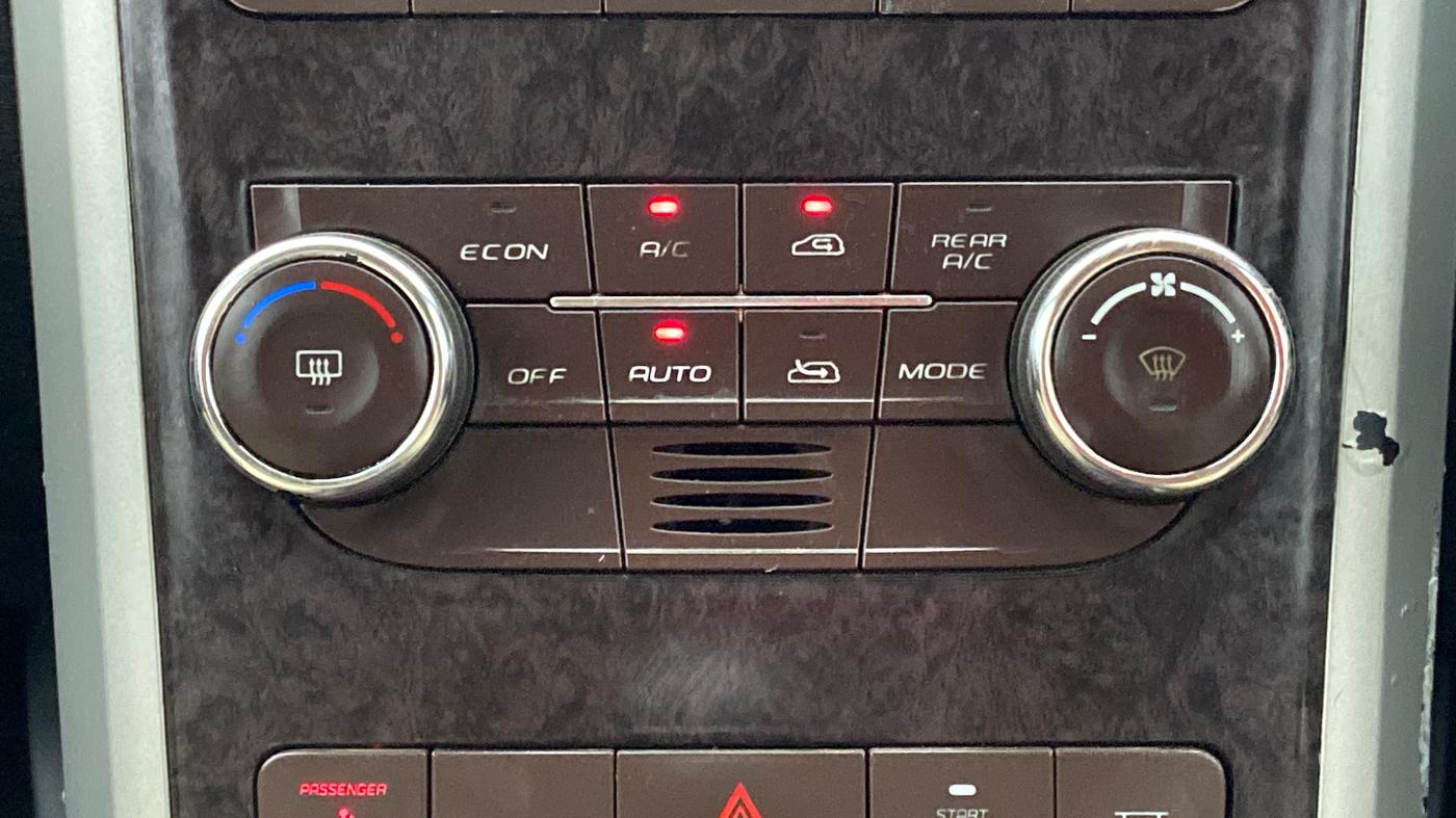2014 Mahindra XUV500 W8 FWD, Diesel, Manual, 83,931 km, Automatic Climate Control
