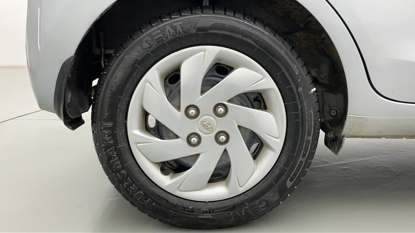 2019 Hyundai NEW SANTRO SPORTZ CNG, CNG, Manual, 59,157 km, Right Rear Wheel