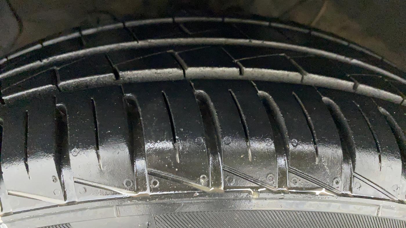 2019 Hyundai NEW SANTRO SPORTZ CNG, CNG, Manual, 59,157 km, Left Front Tyre Tread