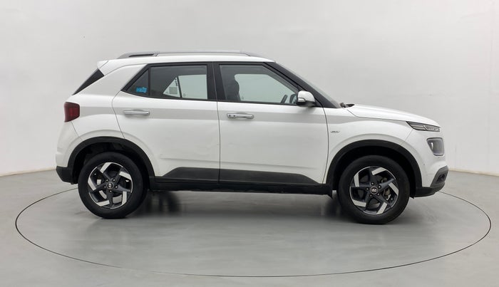 2019 Hyundai VENUE SX PLUS 1.0 TURBO DCT, Petrol, Automatic, 72,563 km, Right Side View