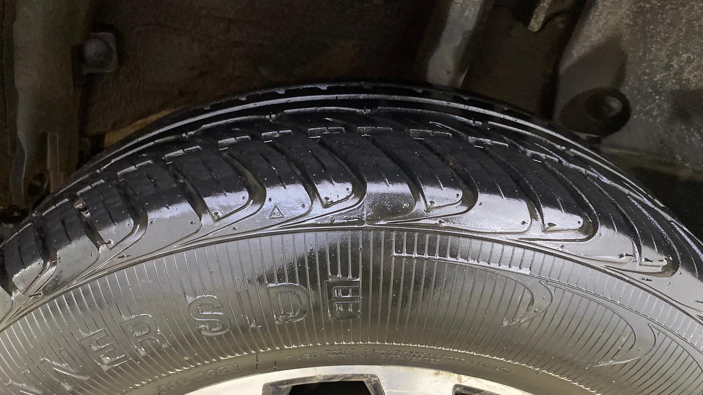 2017 Nissan Terrano XL (P), Petrol, Manual, 43,772 km, Left Rear Tyre Tread