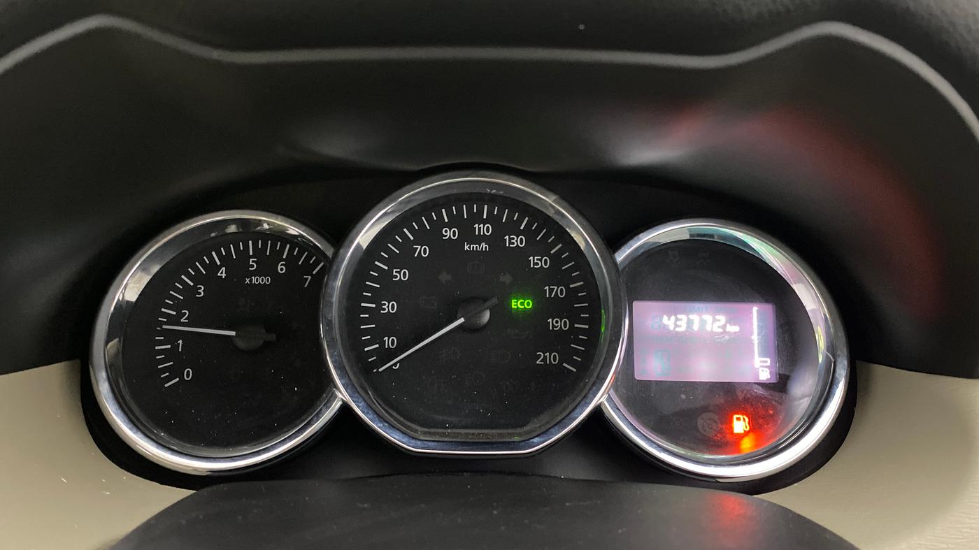 2017 Nissan Terrano XL (P), Petrol, Manual, 43,772 km, Odometer Image