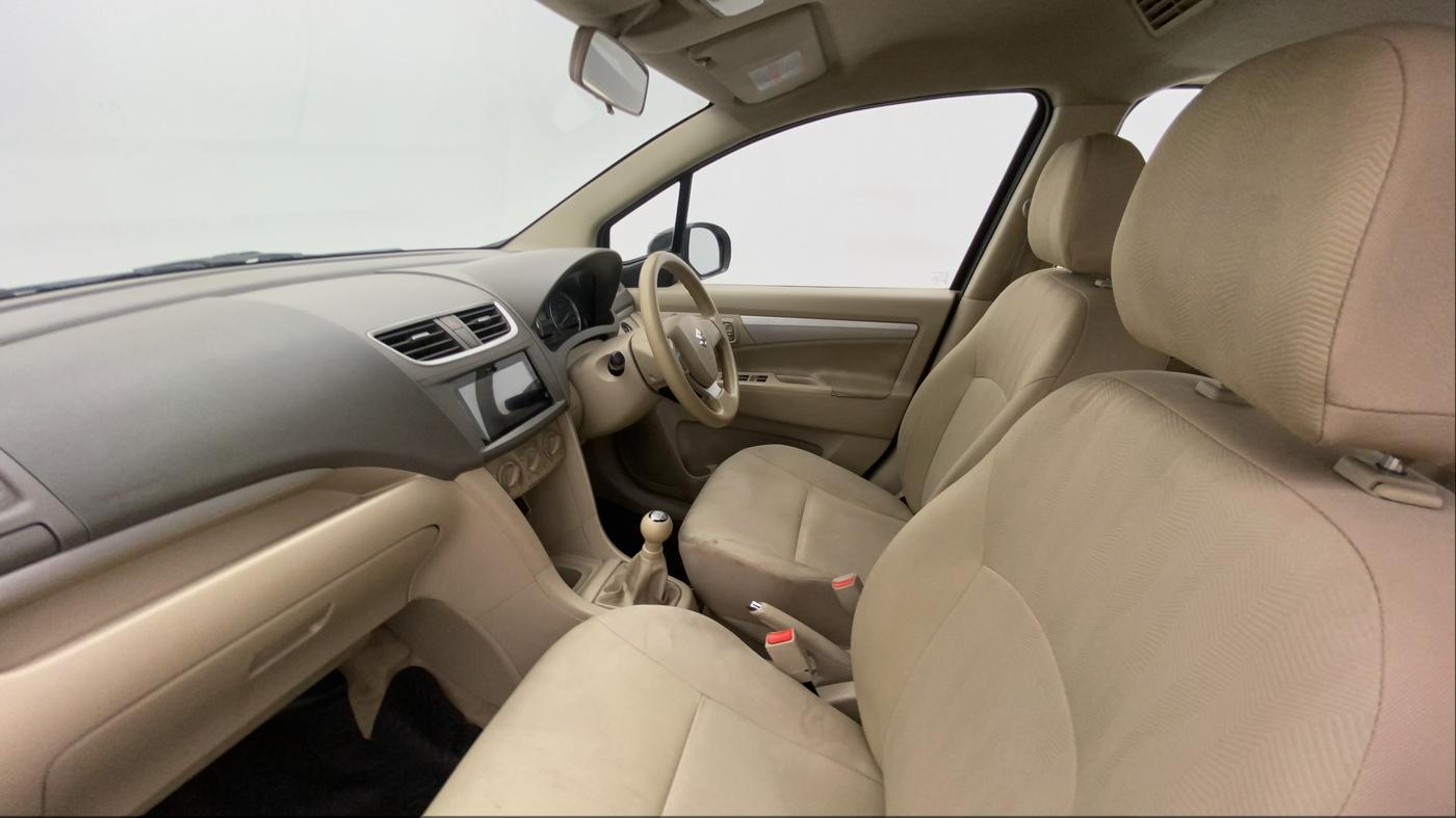 2016 Maruti Ertiga ZDI + SHVS, Diesel, Manual, 91,200 km, Right Side Front Door Cabin