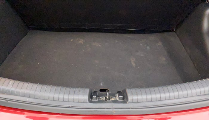 2018 Hyundai Grand i10 ASTA 1.2 KAPPA VTVT, Petrol, Manual, 40,888 km, Boot Inside