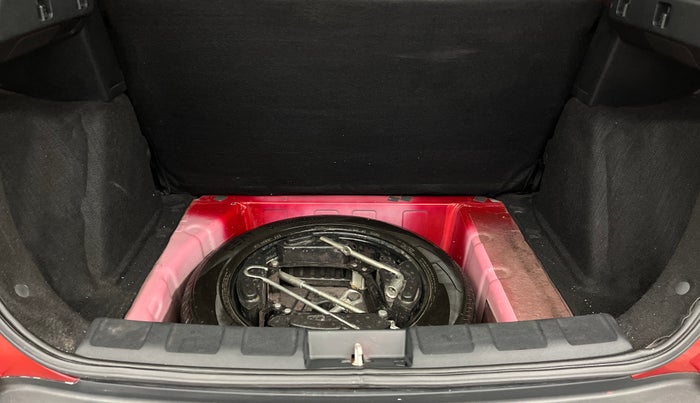 2018 Tata NEXON XM PETROL, Petrol, Manual, 99,567 km, Boot Inside