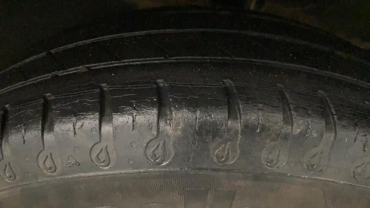 2019 Renault Kwid RXT 1.0 (O), Petrol, Manual, 74,041 km, Left Rear Tyre Tread