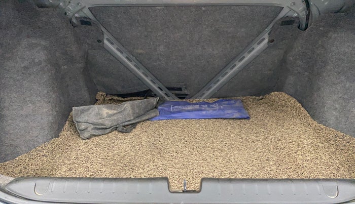 2021 Honda Amaze 1.2L I-VTEC VX, Petrol, Manual, 77,912 km, Boot Inside