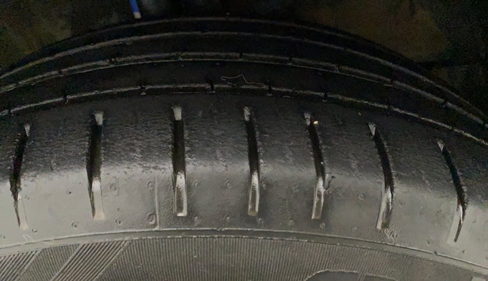 2018 Maruti Baleno ZETA PETROL 1.2, Petrol, Manual, 34,503 km, Left Front Tyre Tread