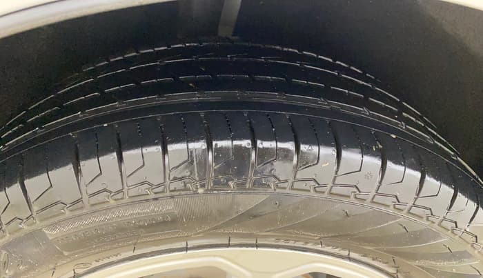 2019 Ford Ecosport TITANIUM + 1.5L PETROL AT, Petrol, Automatic, 1,10,191 km, Right Rear Tyre Tread