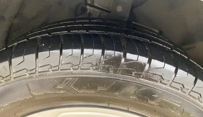 2019 Ford Ecosport TITANIUM + 1.5L PETROL AT, Petrol, Automatic, 1,10,191 km, Right Front Tyre Tread