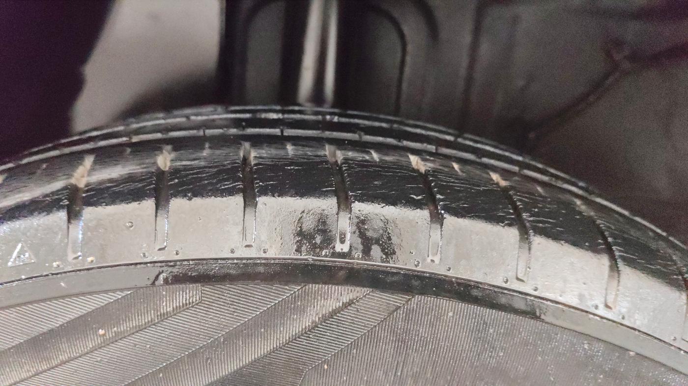2021 Tata PUNCH ACCOMPLISHED MT, Petrol, Manual, 44,304 km, Right Rear Tyre Tread