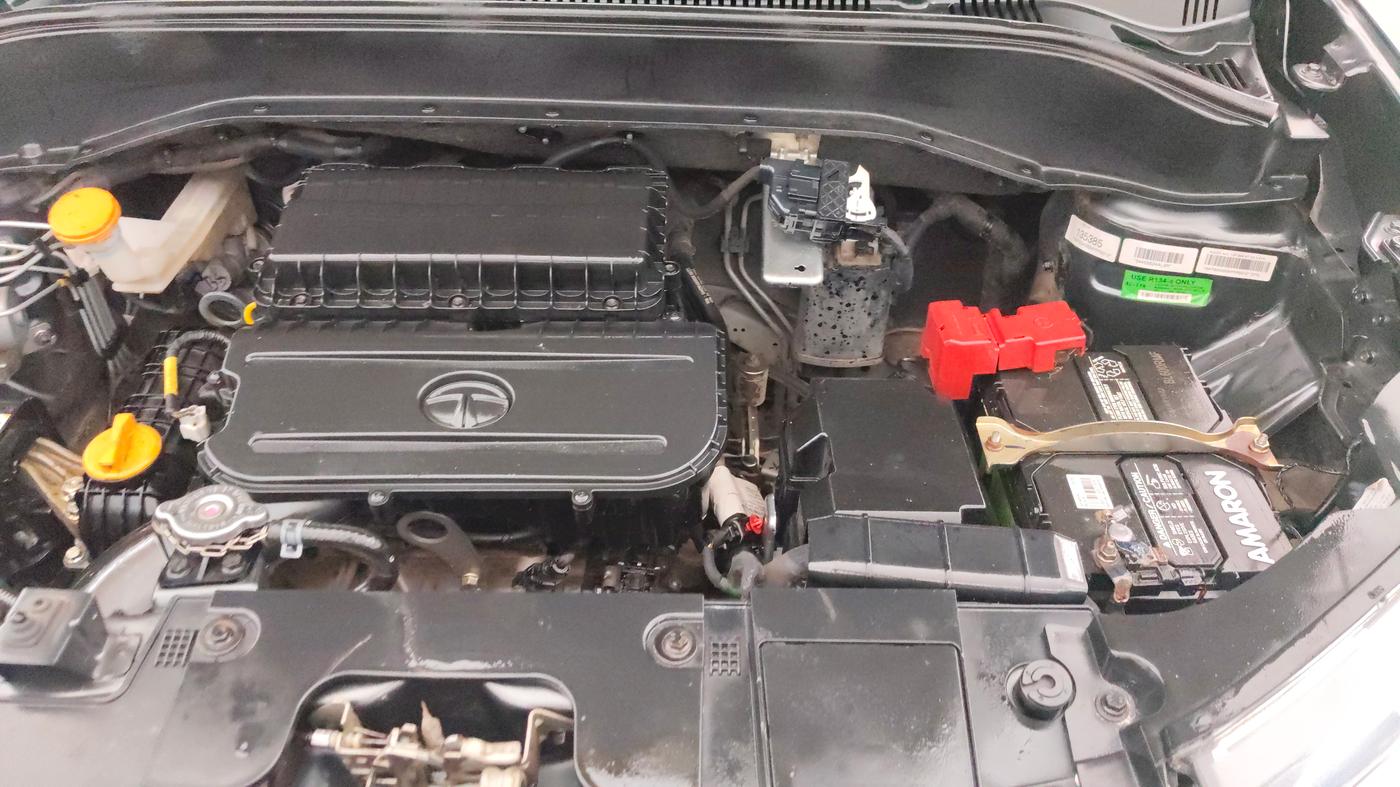 2021 Tata PUNCH ACCOMPLISHED MT, Petrol, Manual, 44,304 km, Engine View - Left