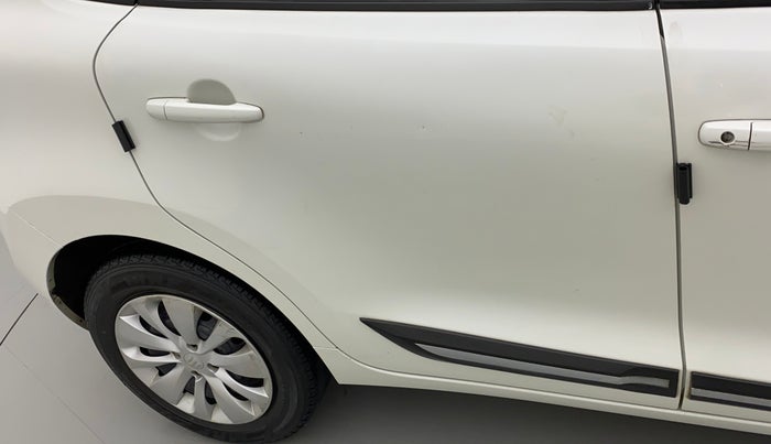 2016 Maruti Baleno DELTA PETROL 1.2, Petrol, Manual, 53,339 km, Right rear door - Minor scratches