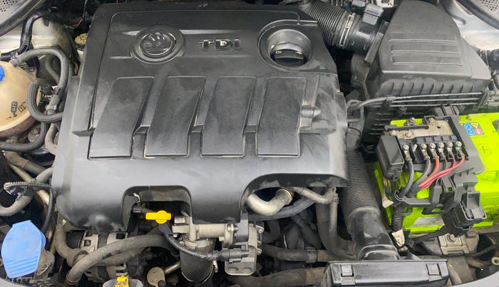 2014 Skoda Rapid AMBITION 1.6 TDI CR MT PLUS, Diesel, Manual, 1,15,272 km, Engine View