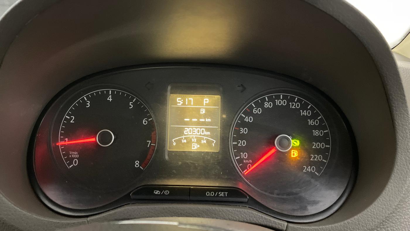 2015 Volkswagen Vento HIGHLINE PETROL AT, Petrol, Automatic, 20,273 km, Odometer Image