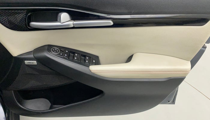 2020 KIA SELTOS 1.4 GTX+ TURBO GDI PETROL AT, Petrol, Automatic, 17,415 km, Driver Side Door Panels Control