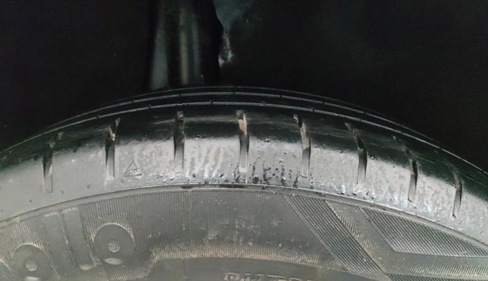 2017 Maruti Baleno ZETA PETROL 1.2, Petrol, Manual, 46,237 km, Right Rear Tyre Tread