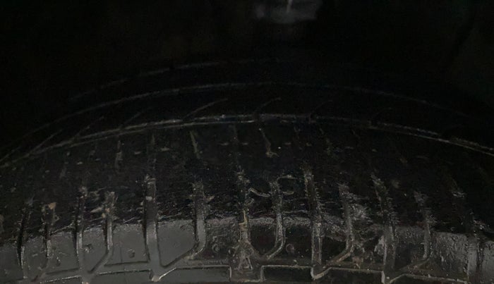 2018 Hyundai Elite i20 ASTA 1.2 (O), Petrol, Manual, 52,001 km, Right Front Tyre Tread