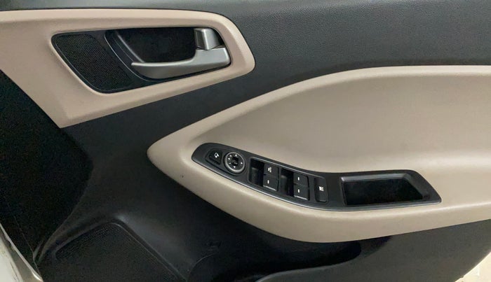 2018 Hyundai Elite i20 ASTA 1.2 (O), Petrol, Manual, 52,001 km, Driver Side Door Panels Control