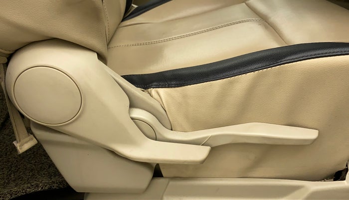 2019 Maruti Ertiga ZXI AT SHVS, Petrol, Automatic, 33,340 km, Driver Side Adjustment Panel