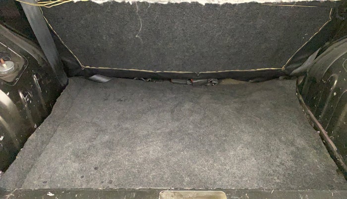 2017 Renault Kwid RXT 0.8, Petrol, Manual, 38,112 km, Boot Inside