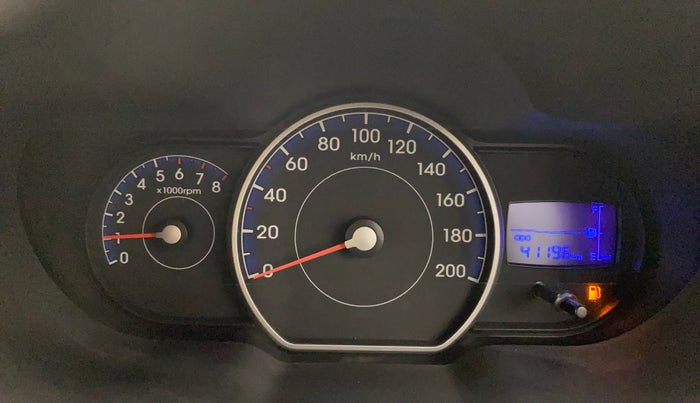 2014 Hyundai i10 SPORTZ 1.1, Petrol, Manual, 41,175 km, Odometer Image