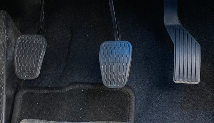 2021 Tata ALTROZ XT 1.2, Petrol, Manual, 19,237 km, Pedals