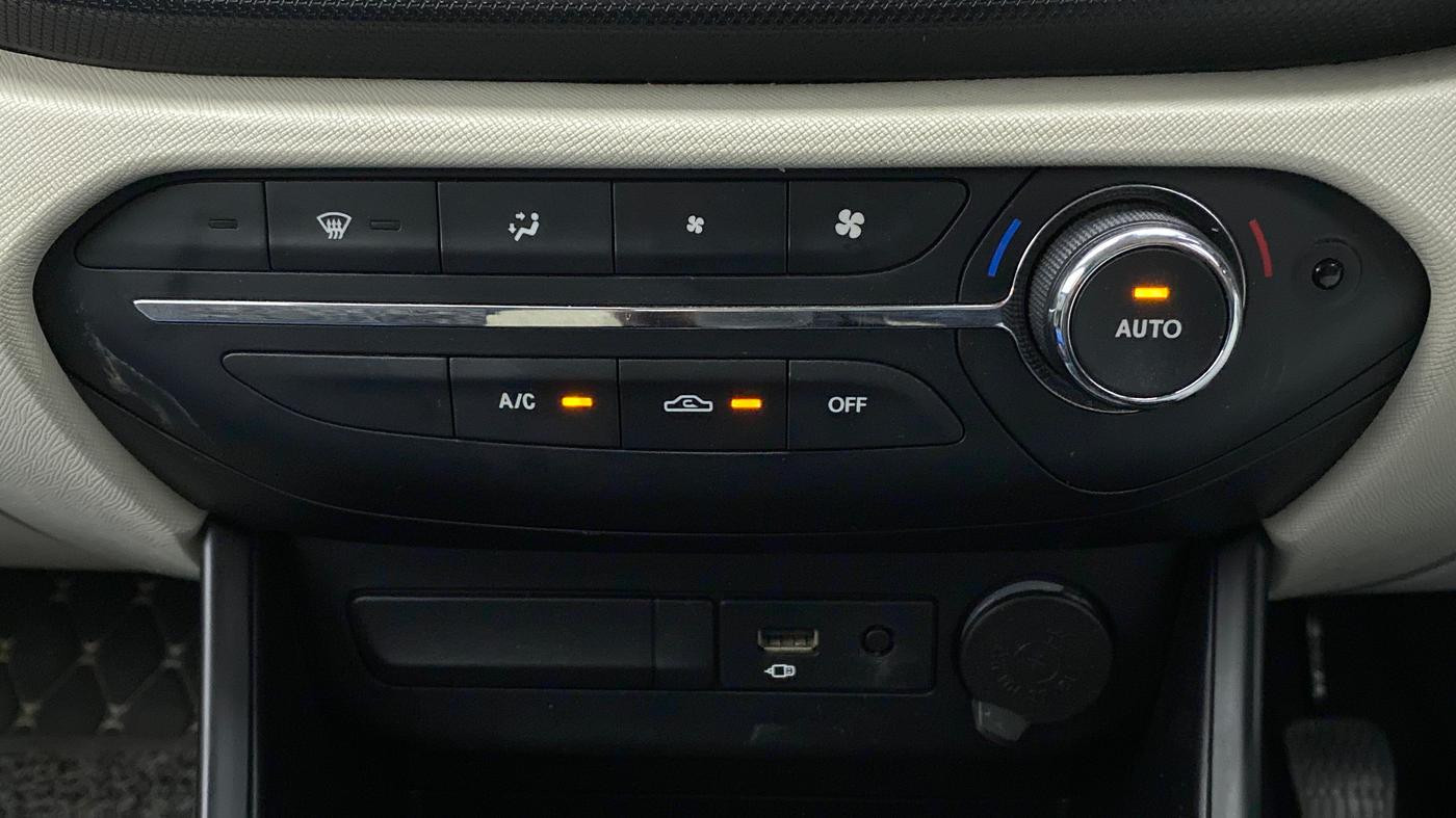 2021 Tata ALTROZ XT 1.2, Petrol, Manual, 19,237 km, Automatic Climate Control