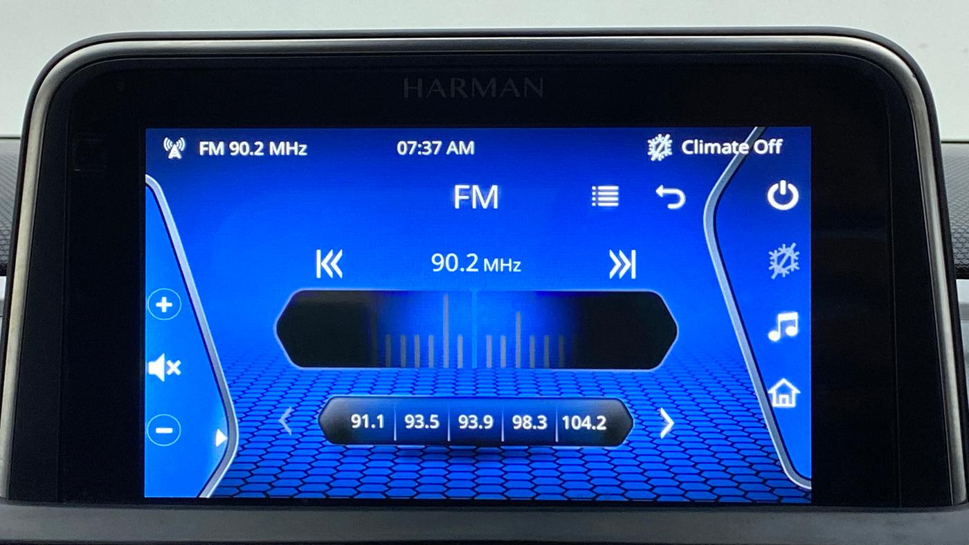 2021 Tata ALTROZ XT 1.2, Petrol, Manual, 19,237 km, Infotainment System