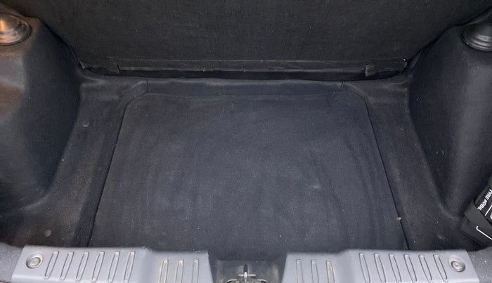 2021 Tata ALTROZ XT 1.2, Petrol, Manual, 19,237 km, Boot Inside