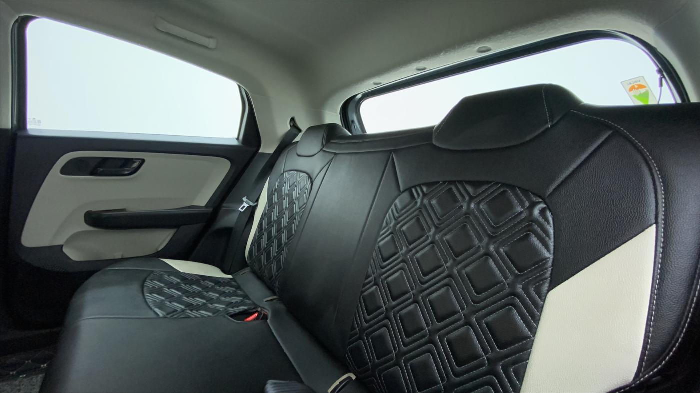 2021 Tata ALTROZ XT 1.2, Petrol, Manual, 19,237 km, Right Side Rear Door Cabin