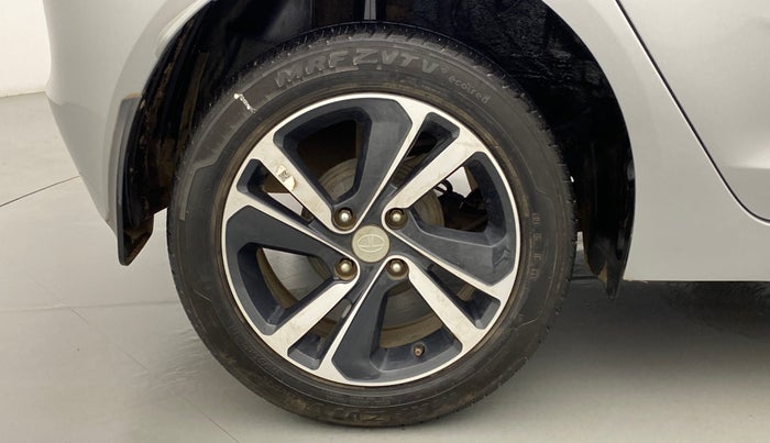 2020 Tata ALTROZ XZ 1.2, Petrol, Manual, 25,373 km, Right Rear Wheel