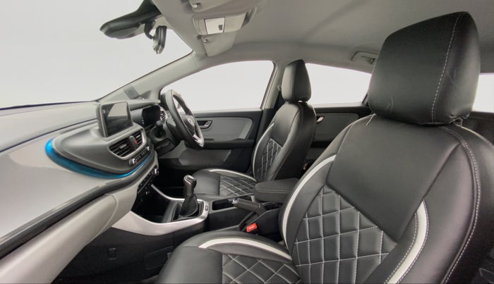 2020 Tata ALTROZ XZ 1.2, Petrol, Manual, 25,373 km, Right Side Front Door Cabin
