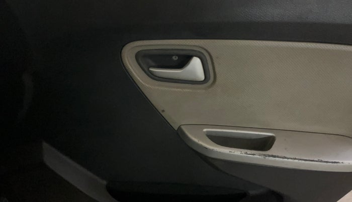 2017 Maruti Alto K10 VXI, Petrol, Manual, 63,504 km, Driver Side Door Panels Control