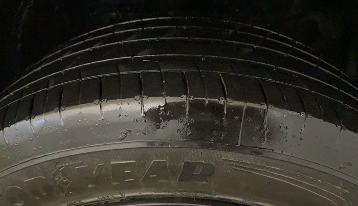 2024 Honda ELEVATE V MT, Petrol, Manual, 5,322 km, Right Front Tyre Tread