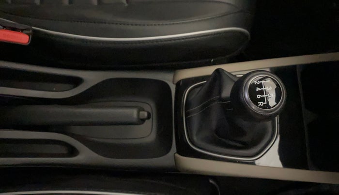 2024 Honda ELEVATE V MT, Petrol, Manual, 5,322 km, Gear Lever