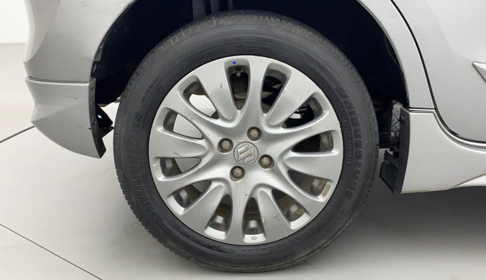 2017 Maruti Baleno ZETA CVT PETROL 1.2, Petrol, Automatic, 61,939 km, Right Rear Wheel