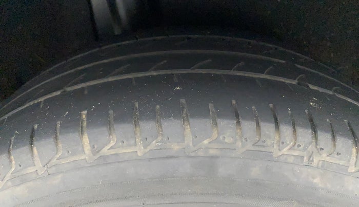 2017 Maruti Baleno ZETA CVT PETROL 1.2, Petrol, Automatic, 61,939 km, Right Rear Tyre Tread
