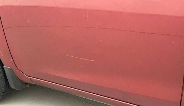 2010 Maruti Ritz VXI, Petrol, Manual, 29,768 km, Front passenger door - Minor scratches