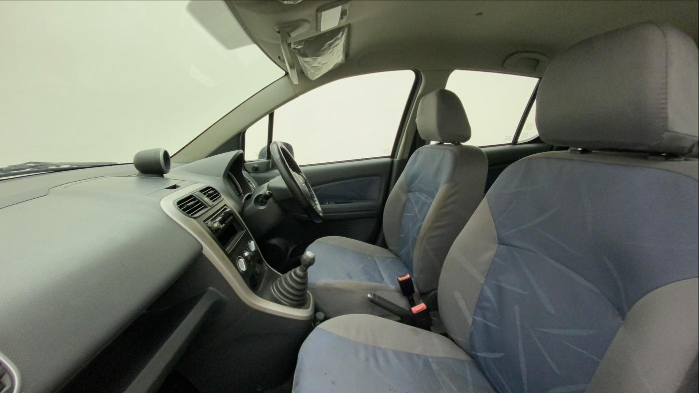 2010 Maruti Ritz VXI, Petrol, Manual, 29,768 km, Right Side Front Door Cabin