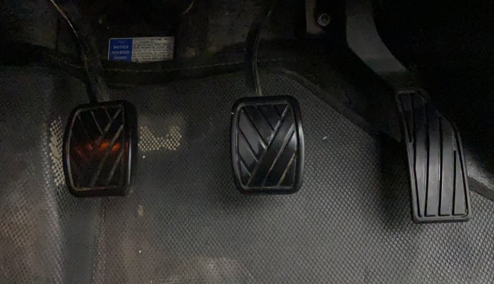 2020 Maruti Vitara Brezza VXI, Petrol, Manual, 70,777 km, Pedals