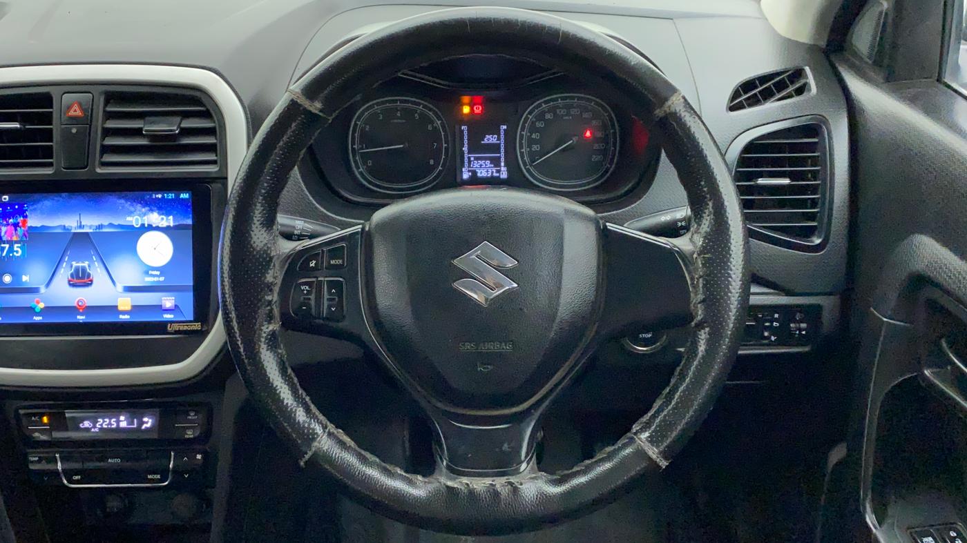 2020 Maruti Vitara Brezza VXI, Petrol, Manual, 70,777 km, Steering Wheel Close Up