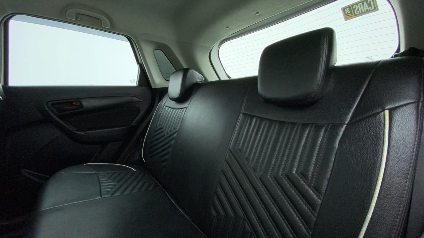 2020 Maruti Vitara Brezza VXI, Petrol, Manual, 70,777 km, Right Side Rear Door Cabin