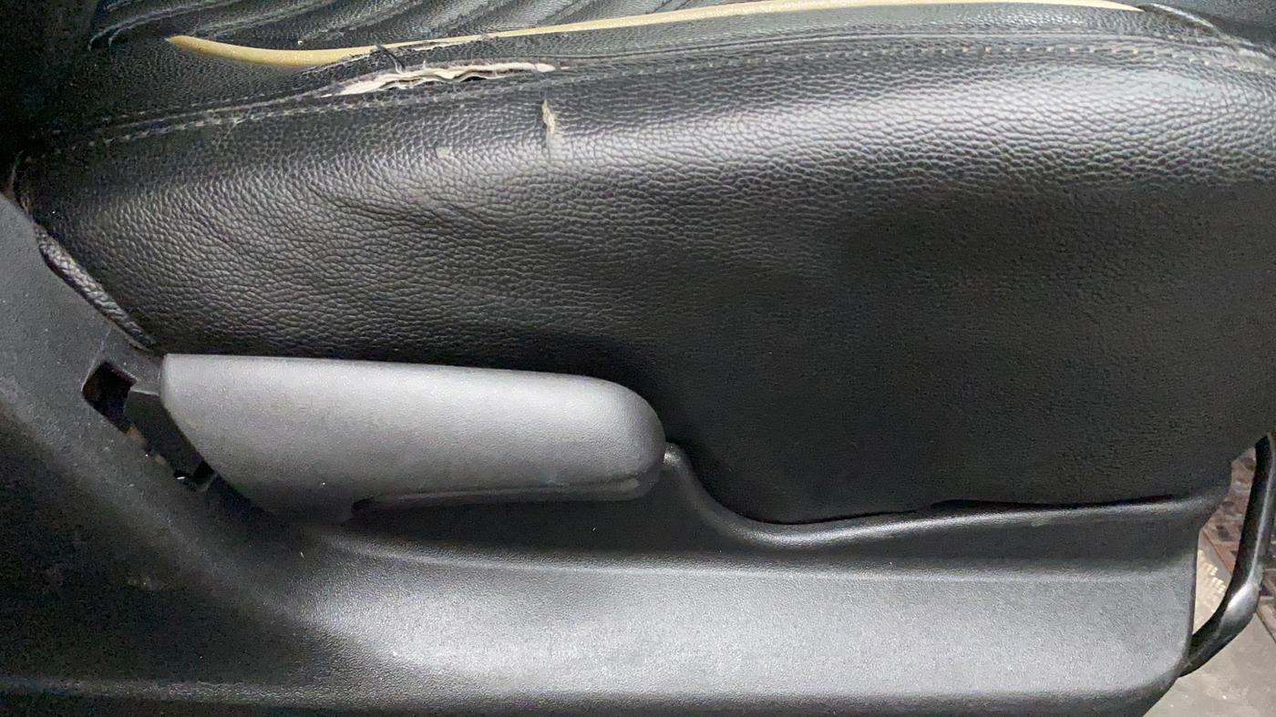 2020 Maruti Vitara Brezza VXI, Petrol, Manual, 70,777 km, Driver Side Adjustment Panel