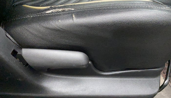 2020 Maruti Vitara Brezza VXI, Petrol, Manual, 70,777 km, Driver Side Adjustment Panel