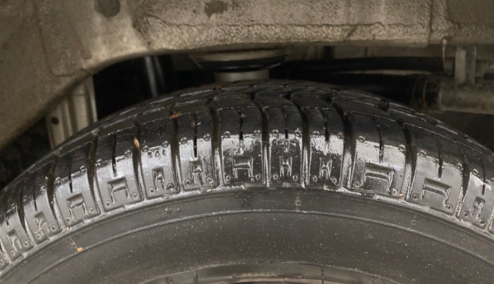 2013 Maruti Alto 800 LXI, Petrol, Manual, 7,176 km, Left Rear Tyre Tread