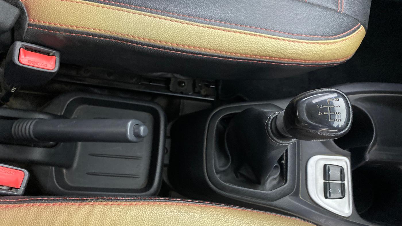 2018 Datsun Go T(O), Petrol, Manual, 45,518 km, Gear Lever