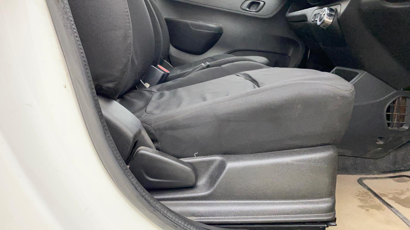2017 Renault Kwid RXT 1.0 AMT (O), Petrol, Automatic, 66,456 km, Driver Side Adjustment Panel