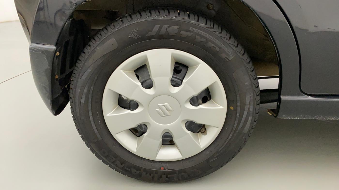 2013 Maruti A Star VXI (ABS) AT, Petrol, Automatic, 21,504 km, Right Rear Wheel