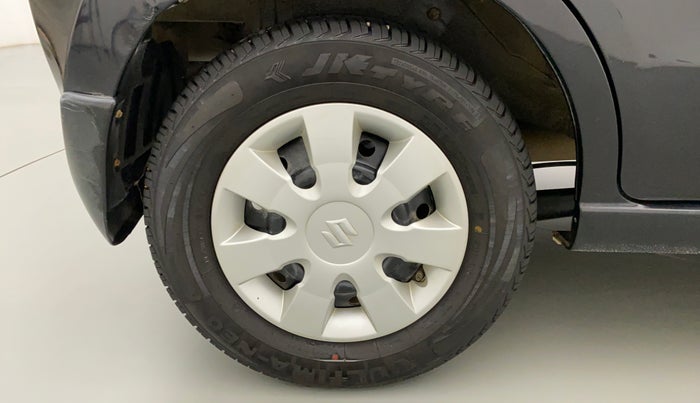 2013 Maruti A Star VXI (ABS) AT, Petrol, Automatic, 21,504 km, Right Rear Wheel